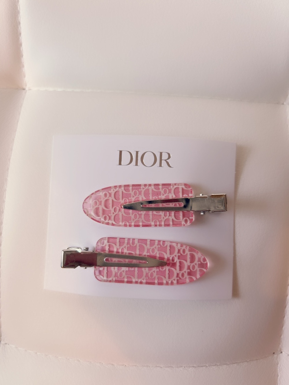 Dior Authentic Hair Clips Backstage Limited Edition Pink Logo Hair Clips NEW - Picture 3 of 5